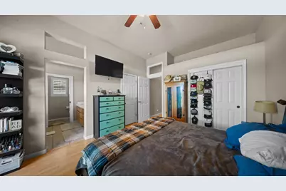 10990 Pleasant Valley Court, Stockton, CA 95209 - Photo 24