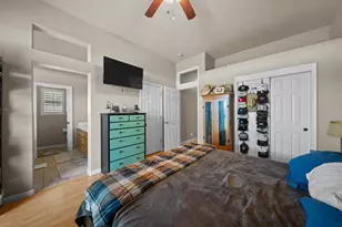 10990 Pleasant Valley Ct, Stockton, CA 95209 - Photo 24