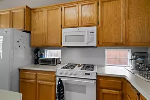 10990 Pleasant Valley Ct, Stockton, CA 95209 - Photo 18