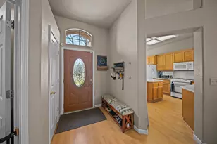 10990 Pleasant Valley Ct, Stockton, CA 95209 - Photo 8