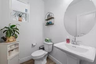 2717 N Cove Dr, Sacramento, CA 95833 - Photo 12