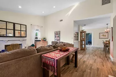 6 Coastal Court, Sacramento, CA 95831 - Photo 10