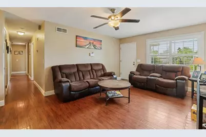 46 Maryland Avenue, Woodland, CA 95695 - Photo 2