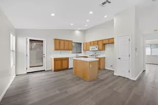 3364 Calla Lily Way, Sacramento, CA 95833 - Photo 8