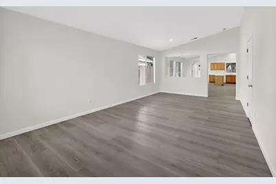 3364 Calla Lily Way, Sacramento, CA 95833 - Photo 4