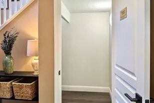 240 Soaring Hawk Ln, Sacramento, CA 95833 - Photo 22