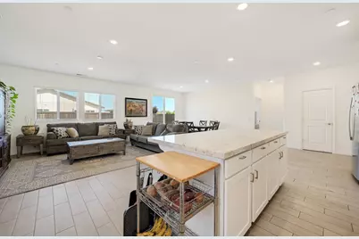 1398 Elkins Circle, Olivehurst, CA 95961 - Photo 24