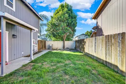 192 W Lincoln Avenue, Woodland, CA 95695 - Photo 18