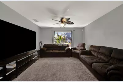 192 W Lincoln Avenue, Woodland, CA 95695 - Photo 54