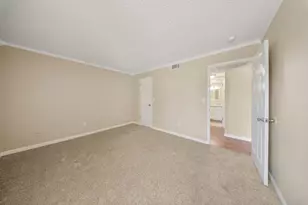 3660 W Benjamin Holt Dr, Stockton, CA 95207 - Photo 16