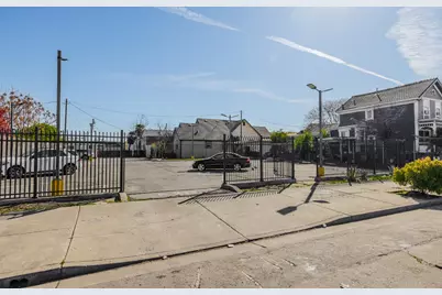 328 S Sutter Street, Stockton, CA 95203 - Photo 12