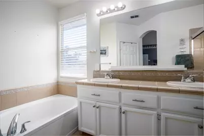 2160 Mabry Drive, Sacramento, CA 95835 - Photo 10