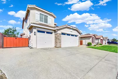 1968 Branding Iron Way, Plumas Lake, CA 95961 - Photo 4
