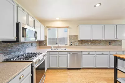 10730 Ivoryton Way, Mather, CA 95655 - Photo 22