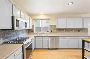 10730 Ivoryton Way, Mather, CA 95655 - Photo 22