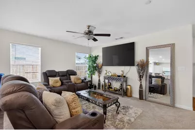 627 Elizabeth Court, Merced, CA 95341 - Photo 6