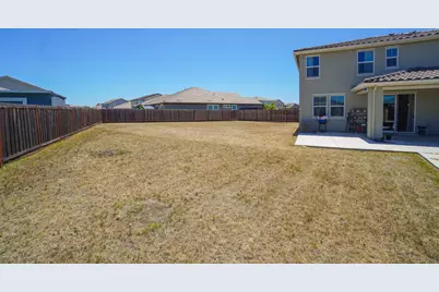 503 Madrone Street, Lathrop, CA 95330 - Photo 2