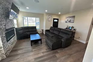 1458 Buttercup Ln, Olivehurst, CA 95961 - Photo 6