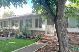 2749 Fairfield St, Sacramento, CA 95815 - Photo 6