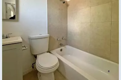 2749 Fairfield Street, Sacramento, CA 95815 - Photo 10