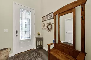 1821 Estrada Dr, Woodland, CA 95776 - Photo 12