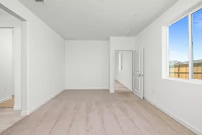949 S Rossi Avenue, Stockton, CA 95215 - Photo 6