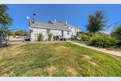 743 College City Road, Arbuckle, CA 95912 - Photo 2