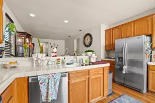 7545 Sun Willow Ln, Sacramento, CA 95823 - Photo 16