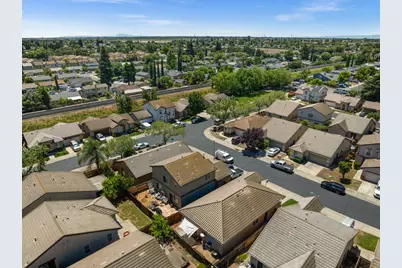 7545 Sun Willow Lane, Sacramento, CA 95823 - Photo 6
