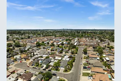 7545 Sun Willow Lane, Sacramento, CA 95823 - Photo 4