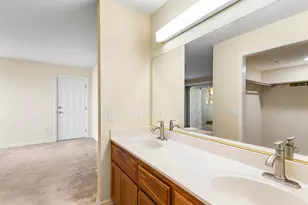4900 Dover Ln, Sacramento, CA 95842 - Photo 40
