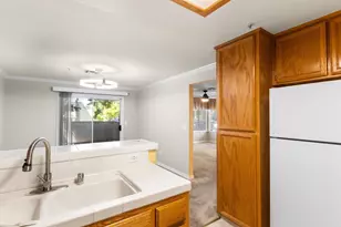 4900 Dover Ln, Sacramento, CA 95842 - Photo 22