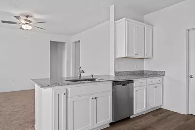 934 S Del Mar Avenue, Stockton, CA 95215 - Photo 6