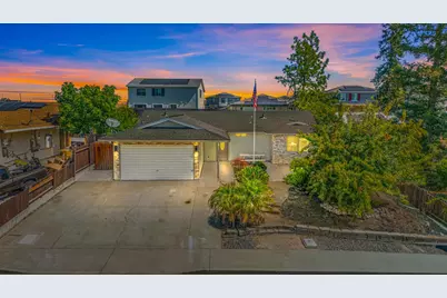 1039 Roosevelt Avenue, Winters, CA 95694 - Photo 1