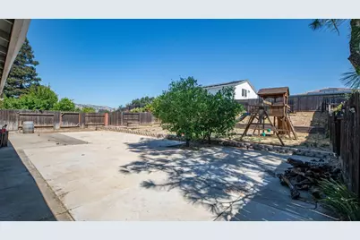 1039 Roosevelt Avenue, Winters, CA 95694 - Photo 34