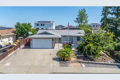 1039 Roosevelt Avenue, Winters, CA 95694 - Photo 2