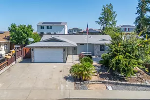 1039 Roosevelt Ave, Winters, CA 95694 - Photo 2
