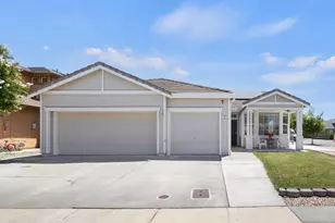 2 Epperson Ct, Woodland, CA 95776 - Photo 1