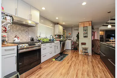 4226 Floral, Sacramento, CA 95834 - Photo 24