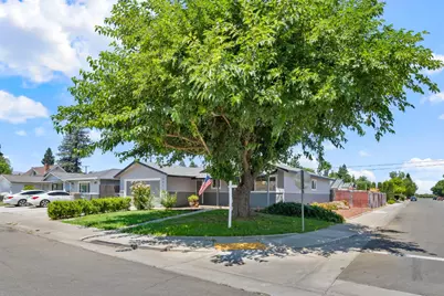 301 Rosa Avenue, Winters, CA 95694 - Photo 2