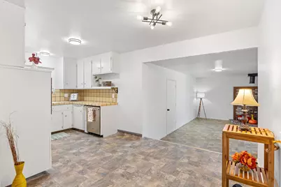 301 Rosa Avenue, Winters, CA 95694 - Photo 10