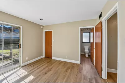 10401 Hollydale Way, Rancho Cordova, CA 95670 - Photo 22
