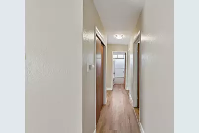 10401 Hollydale Way, Rancho Cordova, CA 95670 - Photo 14
