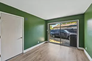 10401 Hollydale Way, Rancho Cordova, CA 95670 - Photo 24