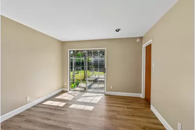 10401 Hollydale Way, Rancho Cordova, CA 95670 - Photo 20