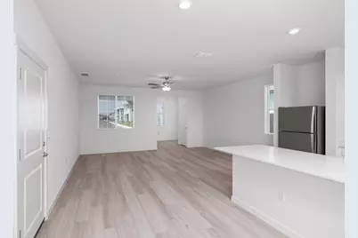 809 Helmsley Lane, Patterson, CA 95363 - Photo 8