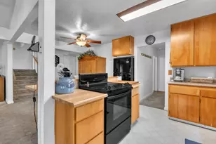 1728 Circle Dr, Isleton, CA 95641 - Photo 14