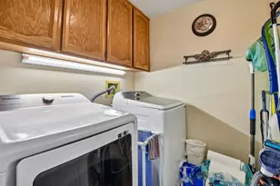 7817 Wymark Dr, Elk Grove, CA 95758 - Photo 14
