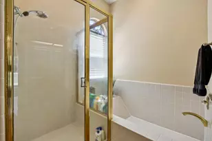 7817 Wymark Dr, Elk Grove, CA 95758 - Photo 18