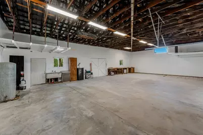 401 N Indiana Avenue, Modesto, CA 95357 - Photo 54